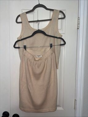 St John Basics Nit Set. sleeveless knit tank top in ivory and skirt. 4 Petit